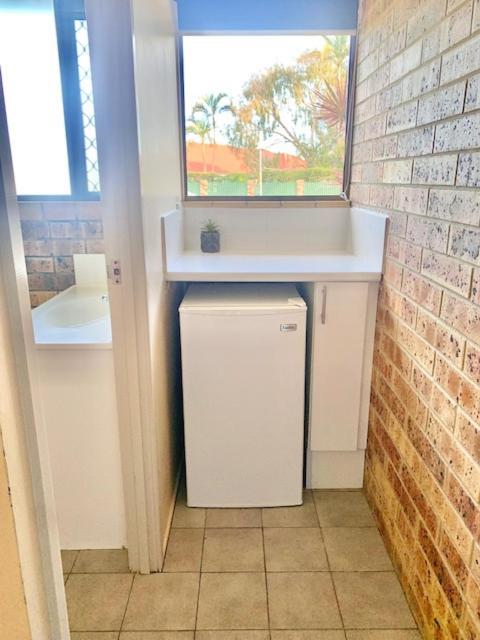 Golden Beach Motor Inn, Caloundra Buitenkant foto