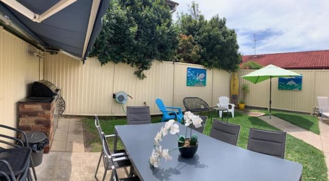 Golden Beach Motor Inn, Caloundra Buitenkant foto