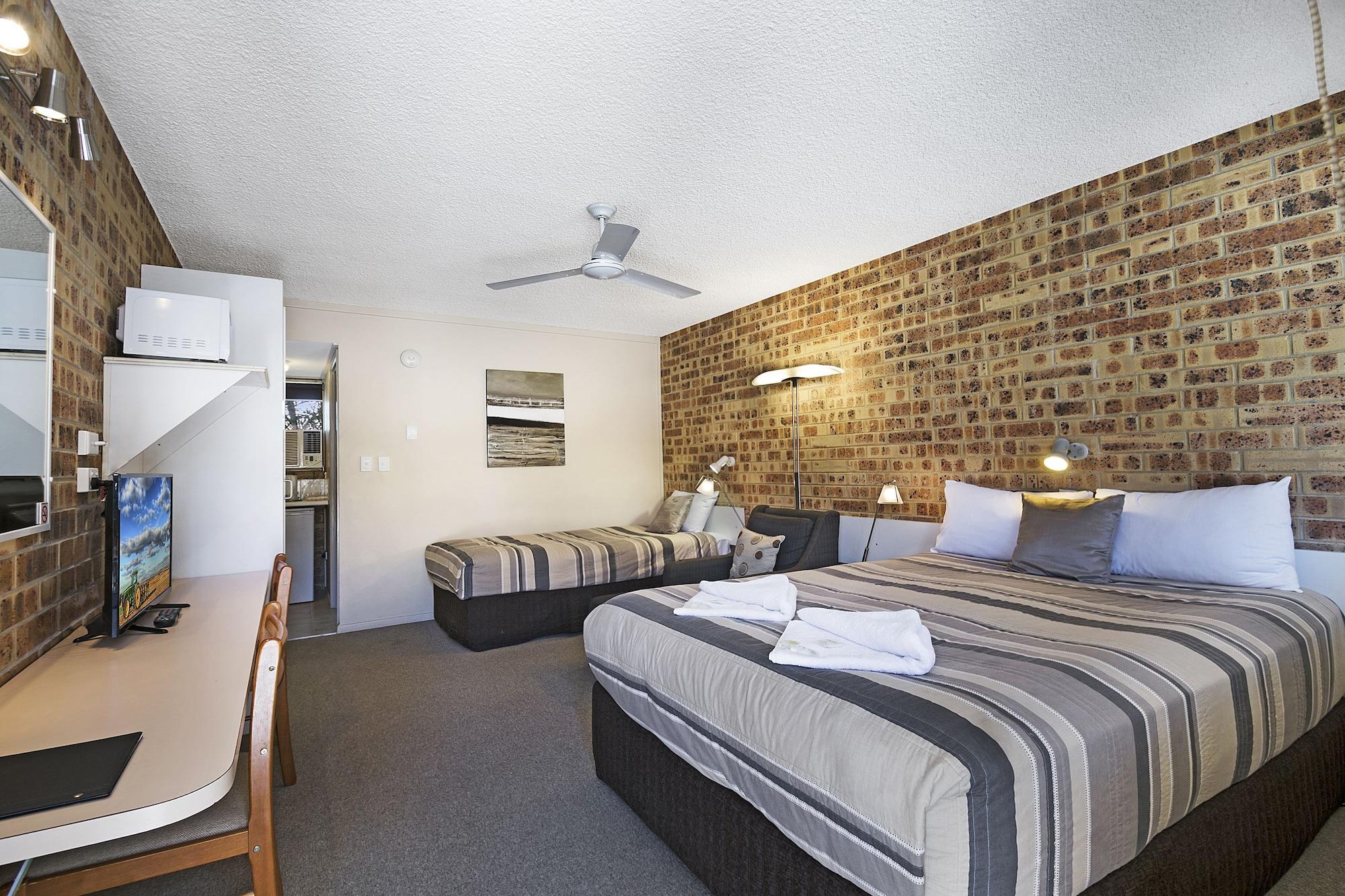 Golden Beach Motor Inn, Caloundra Buitenkant foto