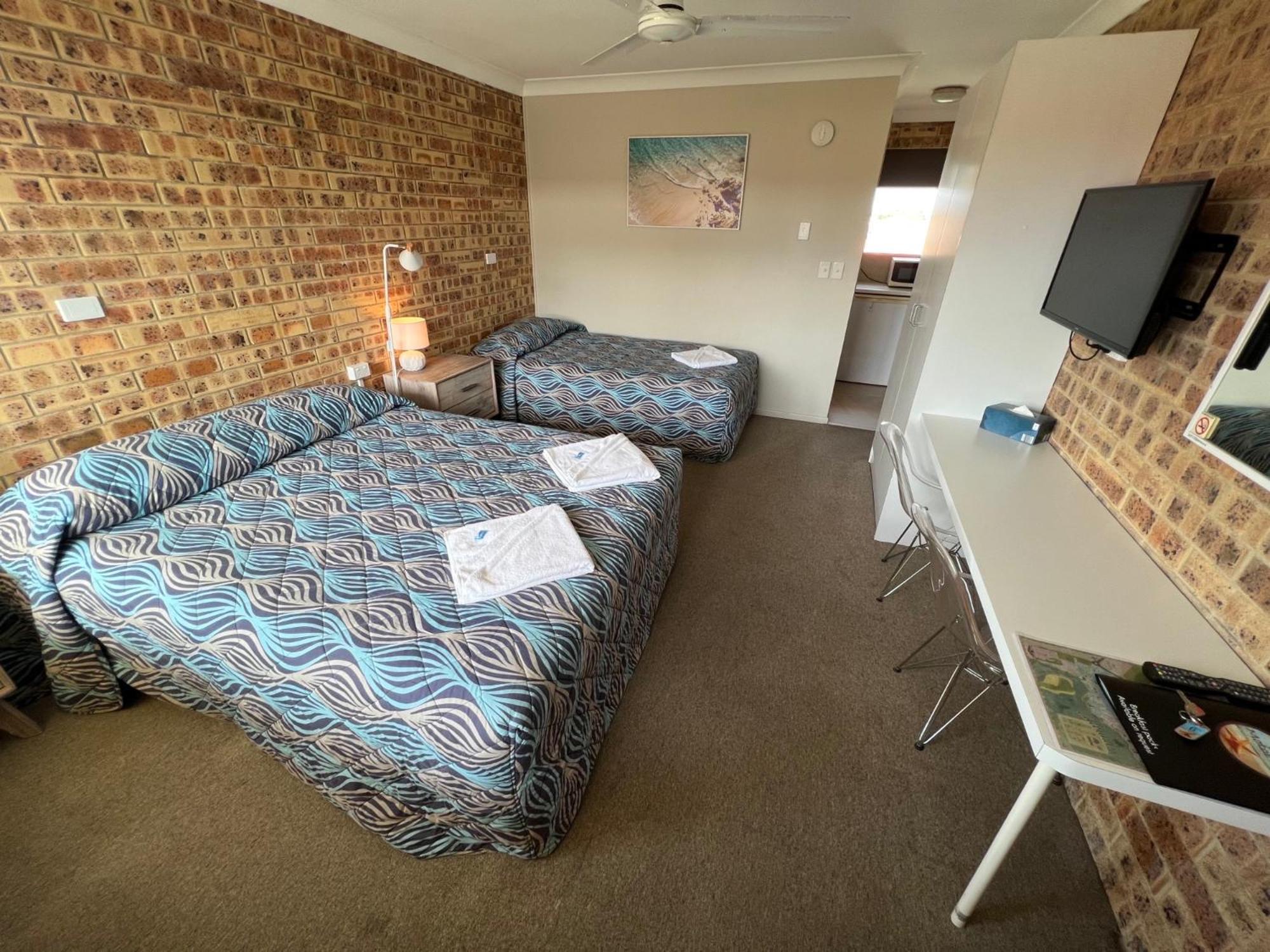 Golden Beach Motor Inn, Caloundra Buitenkant foto