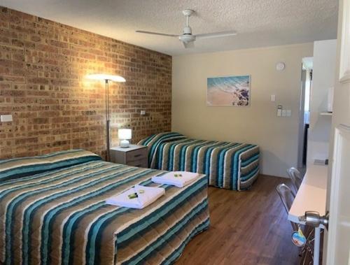 Golden Beach Motor Inn, Caloundra Buitenkant foto