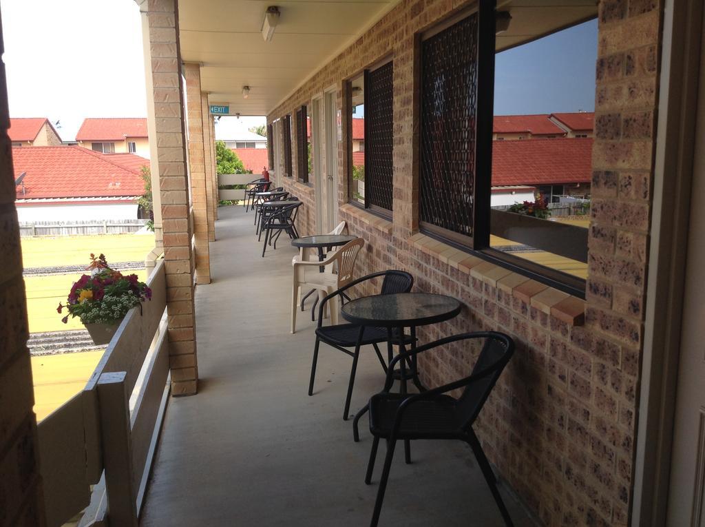 Golden Beach Motor Inn, Caloundra Buitenkant foto